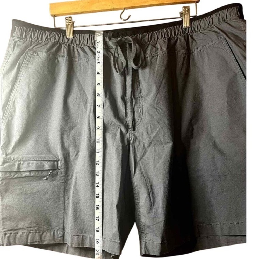 Duluth Trading Co Mens Cargo Shorts Blue Size 42 Gray 9" Inseam Standard Fit